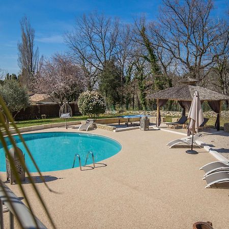 El Sama-In , Piscine Chauffee LʼIsle-sur-la-Sorgue Exterior foto